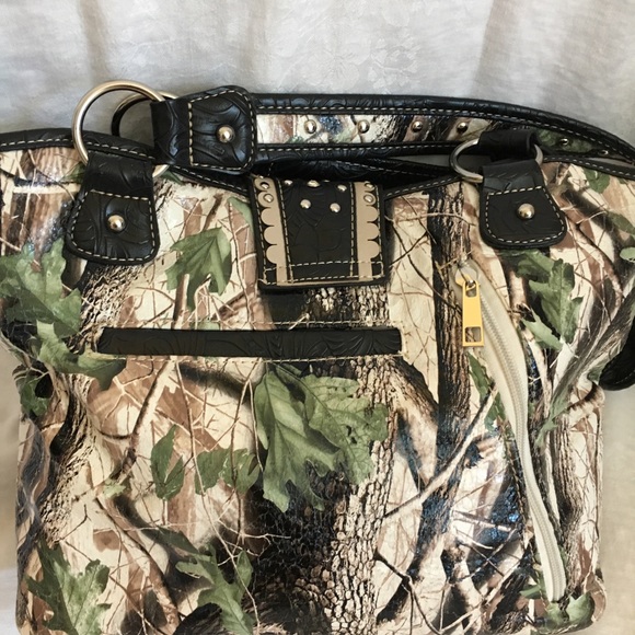 Beautiful shoulder strap bag. - Picture 3 of 8